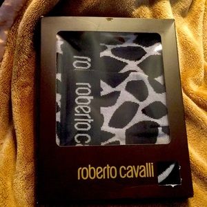 Roberto Cavalli hat and scarf set new!